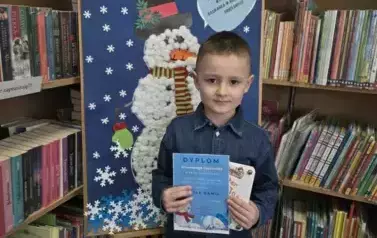 Zakończenie akcji &quot;Książki w bibliotece wypożyczamy, bałwanka w kule śniegowe ubieramy!&quot; 5