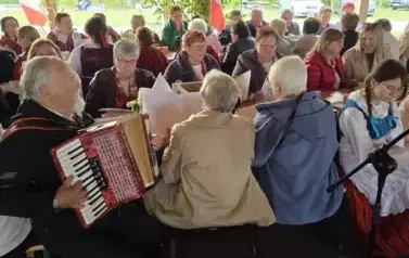 Piknik Patriotyczny &bdquo;Ojczyźnie Śpiewajmy&rdquo; w Osjakowie 2