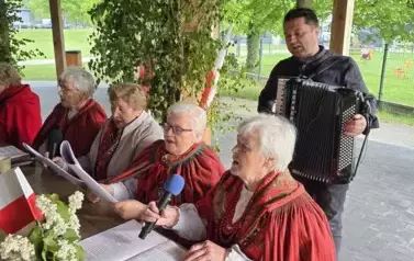 Piknik Patriotyczny &bdquo;Ojczyźnie Śpiewajmy&rdquo; w Osjakowie 5