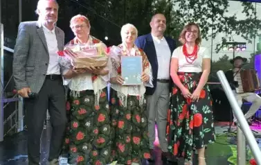 Gala Piosenki Biesiadnej i Podw&oacute;rkowej Ożar&oacute;w 2025 3