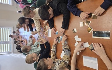 Lekcja biblioteczna ,,W baśniowym świecie Andersena" 24
