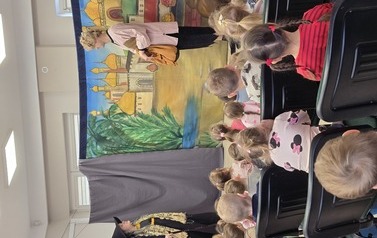 Teatrzyk ,,Latający kufer" 14