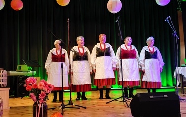 XVI Powiatowy Przegląd Ch&oacute;r&oacute;w i Zespoł&oacute;w Śpiewaczych  7