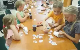 "Zabawy w dżungli śmiechu" - wakacje w GOKiS 8