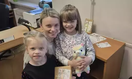 „Książka w ciemno” – niespodzianka dla czytelników